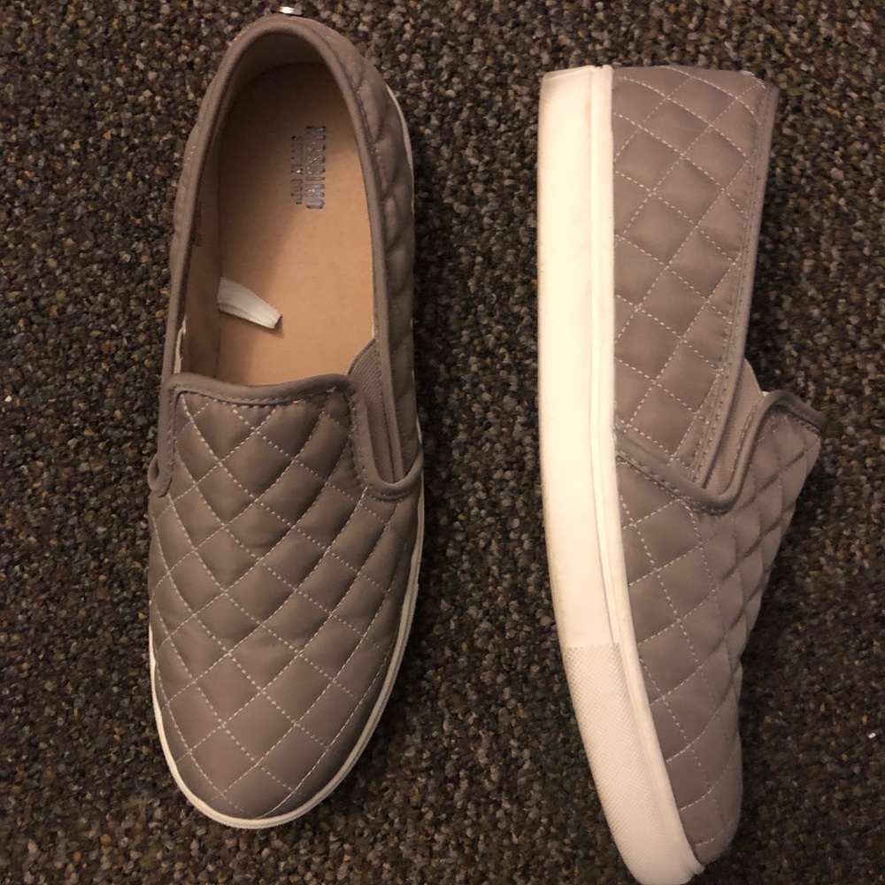 Slip on sneaker